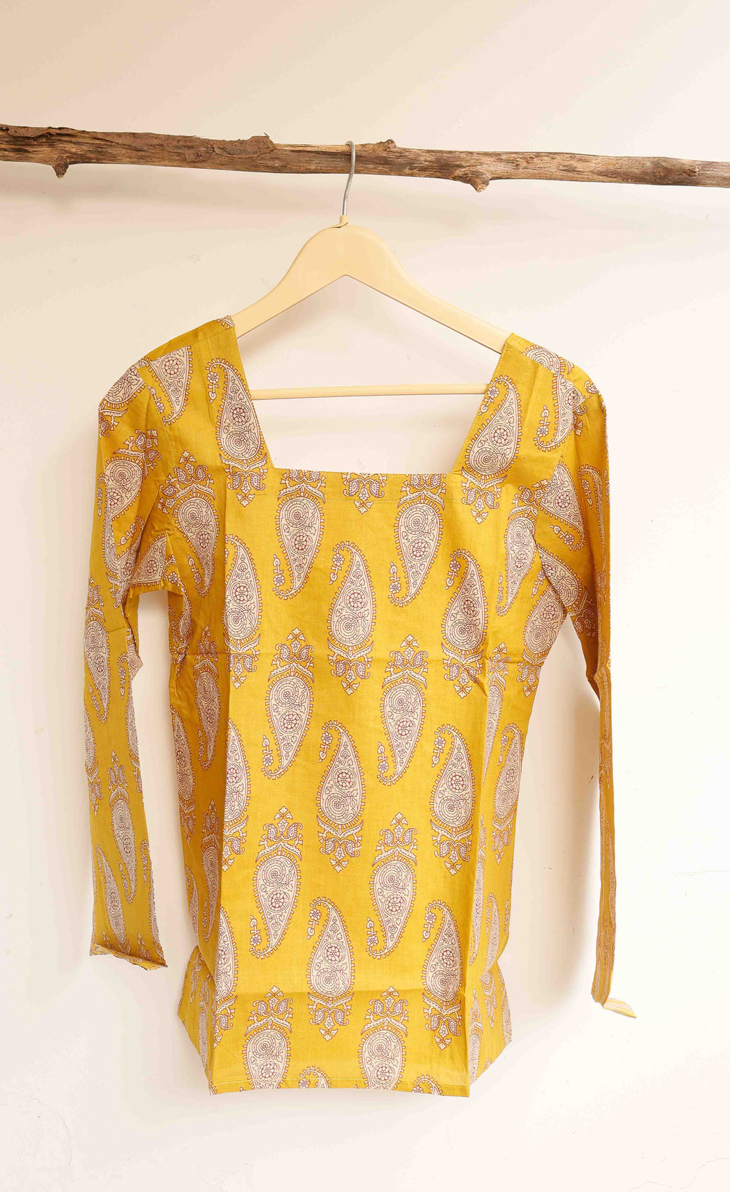 Sunlit Paisley Kurti